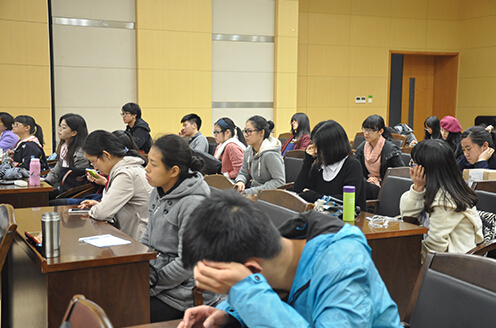 ˴KУ^(q)ek“挦(du)”(chung)I(y)Ӣ(hu)