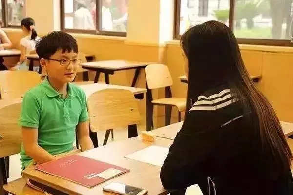 (gu)HW(xu)УW(xu)ԇеĂ(g)h(hun)(ji)100(g)Ҋ(jin)(wn)}