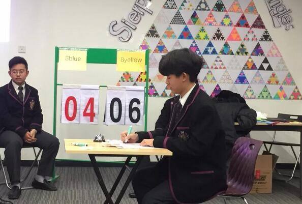 HWУʔ(sh)W(ji)ǻ c옷ͬ