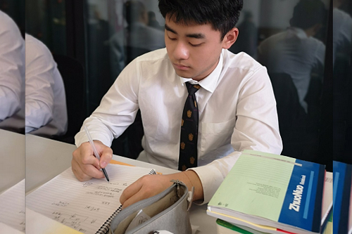 黑利伯瑞國際學(xué)校公開課