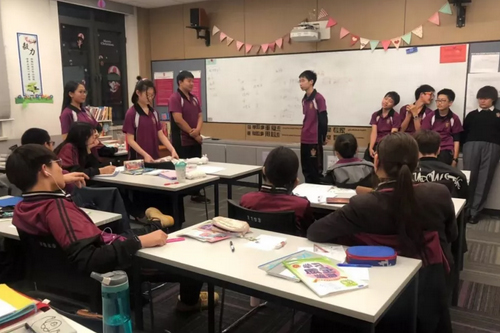 黑利伯瑞學(xué)校初中部【辯論賽】唇槍舌戰(zhàn) “硝煙”戰(zhàn)場(chǎng)