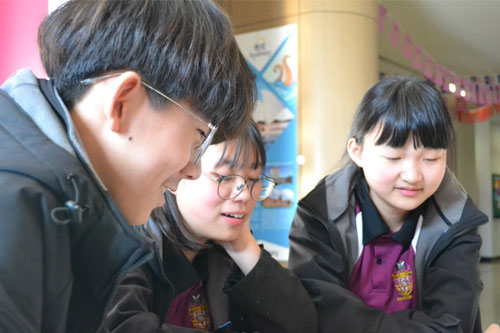 黑利伯瑞【教育教學(xué)】用愛守護(hù) 溫暖教育