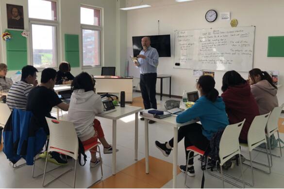 2020(gu)HW(xu)Уx֮һ䡱(zhn)ͻ