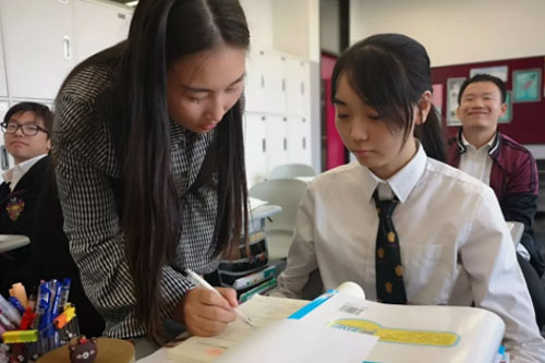 黑利伯瑞國(guó)際學(xué)校