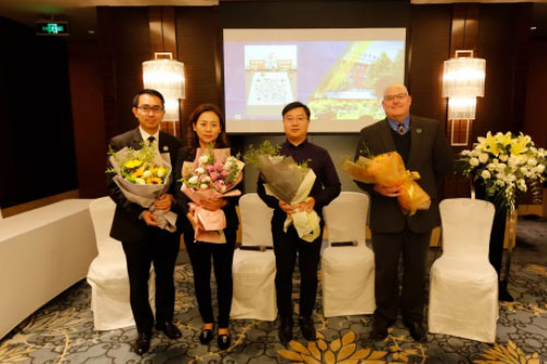 新府學(xué)外國語學(xué)校