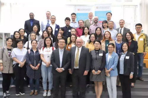 新府學(xué)外國(guó)語(yǔ)學(xué)校