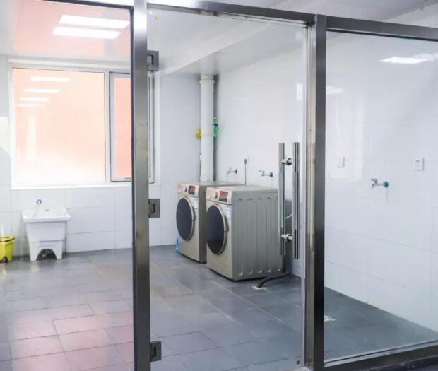 北京新府學(xué)外國(guó)語學(xué)校