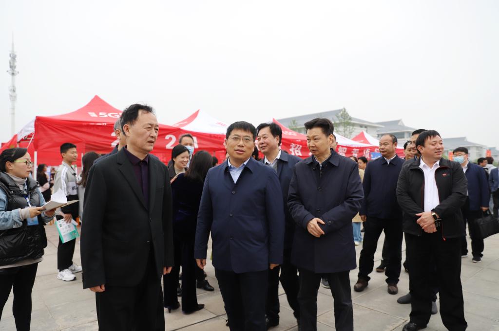 (yng)I(y)g(sh)W(xu)Ժɹek2021괺У@px(hu)