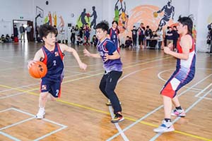 \WУs@ӢBTECwĿڙ챱׼wɫWУ