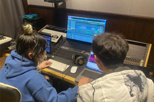 ۵χHW(xu)Уˇg(sh)У۵&h(hun)(chung)Iԭ(chung)