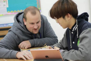 ˽ؐW(xu)УHСǳr(sh)ڡУͣͣW(xu)