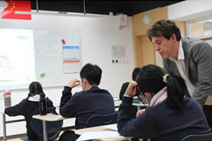 гꖅ^(q)յW(xu)УЌW(xu)ӢĽ̌W(xu)ɫԃ(yu)