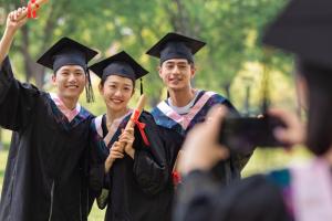 哈爾濱工程大學繼續(xù)教育學院空乘專業(yè)的學費多少，口碑怎樣？