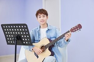 北京新府學(xué)外國(guó)語(yǔ)學(xué)校課外活動(dòng)課程表