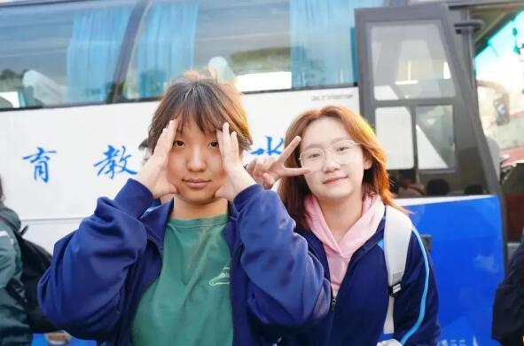 _ŴW(xu)Hn`7.jpg