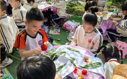 北京東方紅學(xué)校小學(xué)部社會(huì)實(shí)踐，悅享成長(zhǎng)！