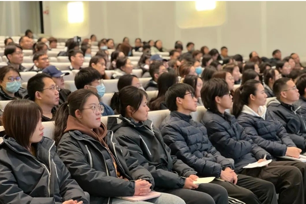 凝心聚力，共赴新程!2024年張家口未來學(xué)校春季新學(xué)期開學(xué)工作系列會(huì)議