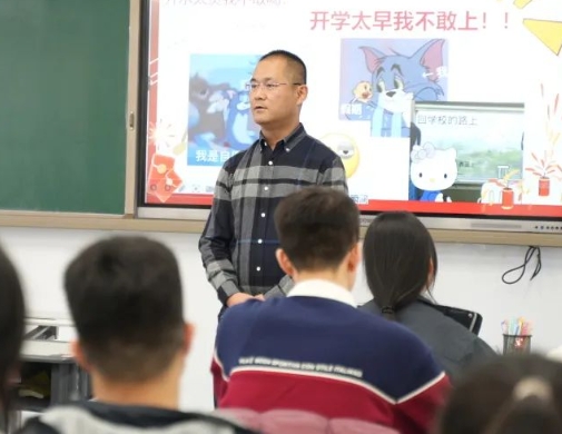張家口未來學(xué)校高中部召開2024-2025學(xué)年第二學(xué)期第一次班會！
