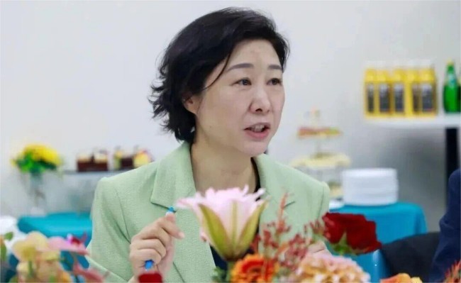 陳經(jīng)綸教育集團(tuán)擴(kuò)軍